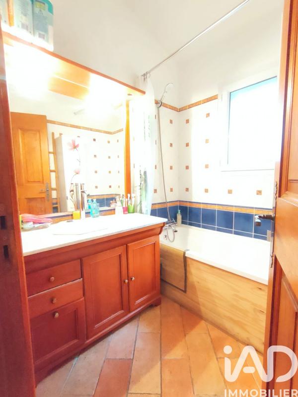 Maison - 104 m² - 4 pièces