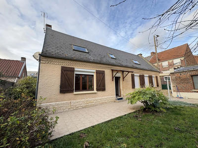 Maison - 90 m² - 4 pièces