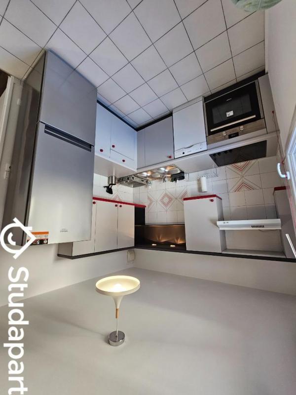 Chambre - 11 m² - 1 pièce