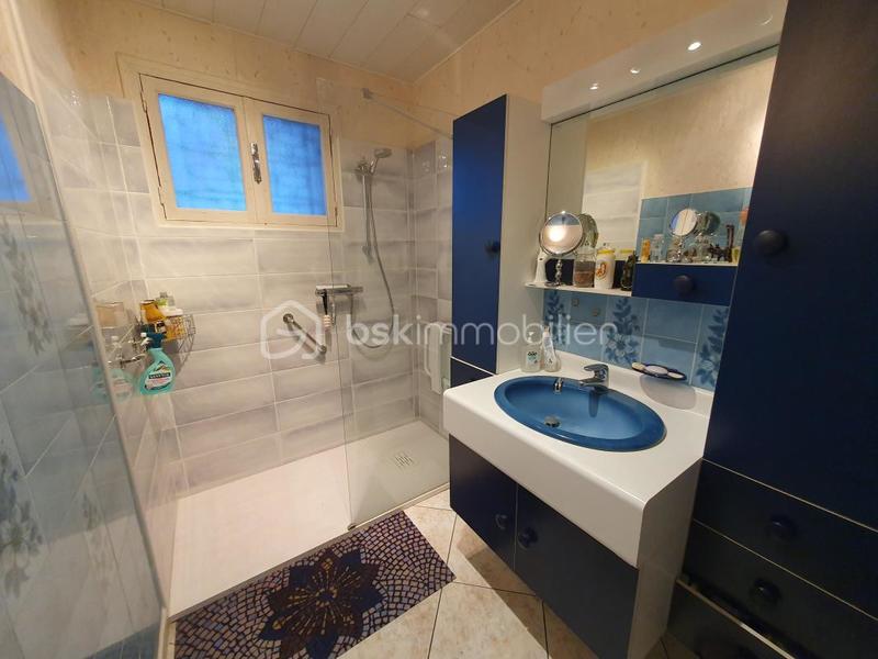 Maison - 111 m² - 5 pièces