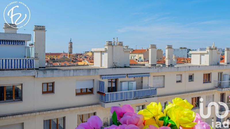 Appartement - 90 m² - 4 pièces