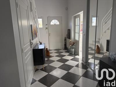 Maison - 195 m² - 8 pièces