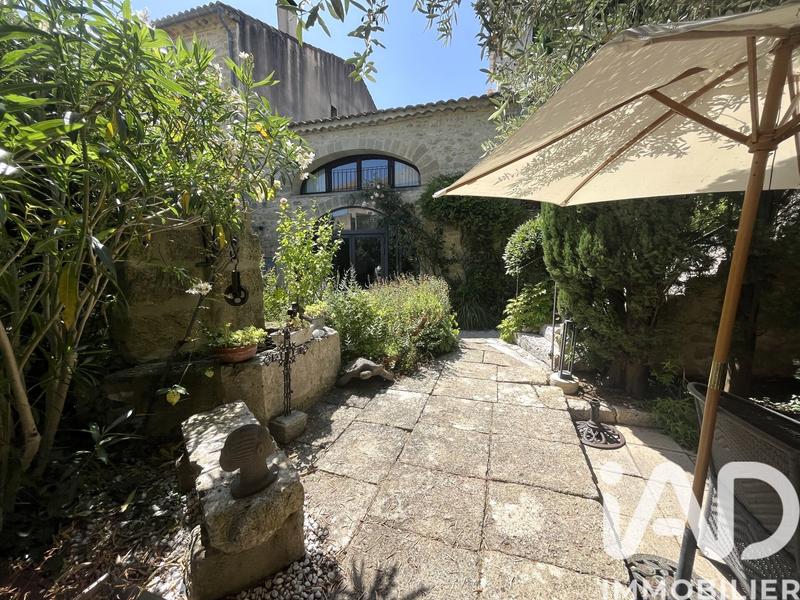 Maison - 225 m² - 11 pièces