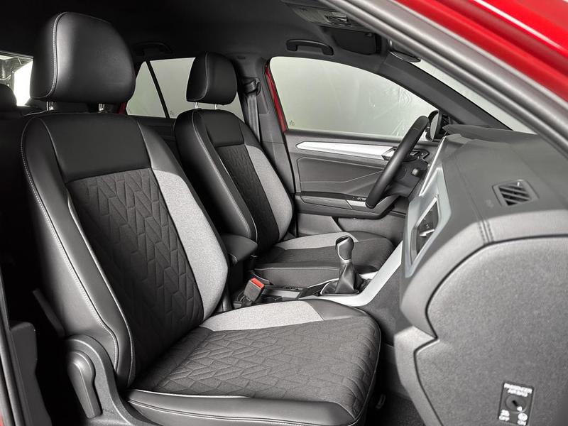 Volkswagen t-Roc Goal 2.0 Tdi 116ch Ja17p Digital Cockpit Semi Cuir Chauff Carplay Regul Acc Camera