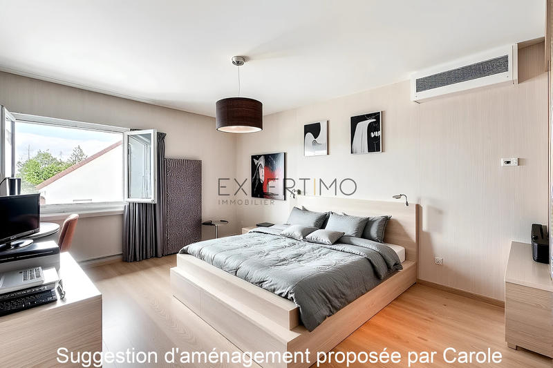 Maison - 295 m² - 7 pièces