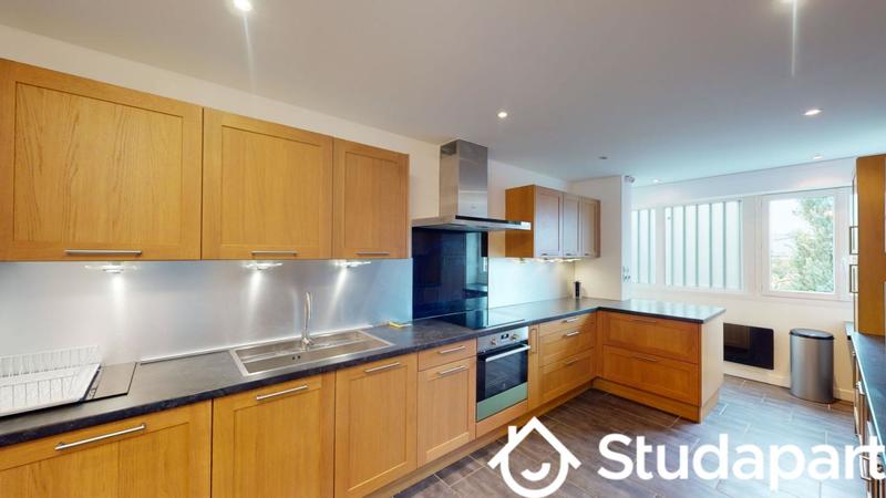 Chambre - 11 m² - 1 pièce