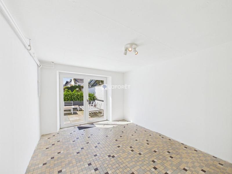 Maison - 180 m² - 8 pièces