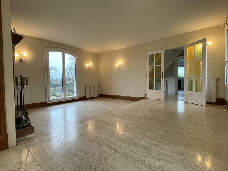 Maison - 165 m² - 6 pièces