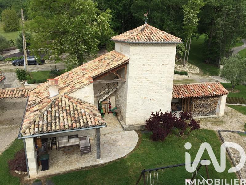 Maison - 364 m² - 14 pièces