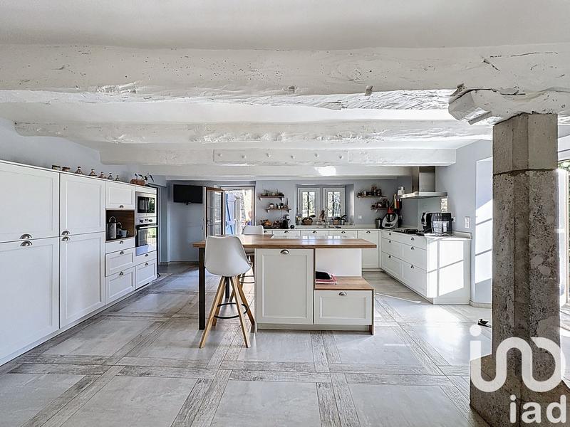 Maison - 350 m² - 7 pièces