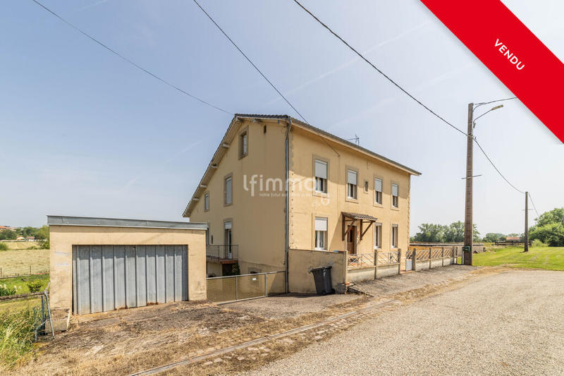 Maison - 268 m² - 9 pièces