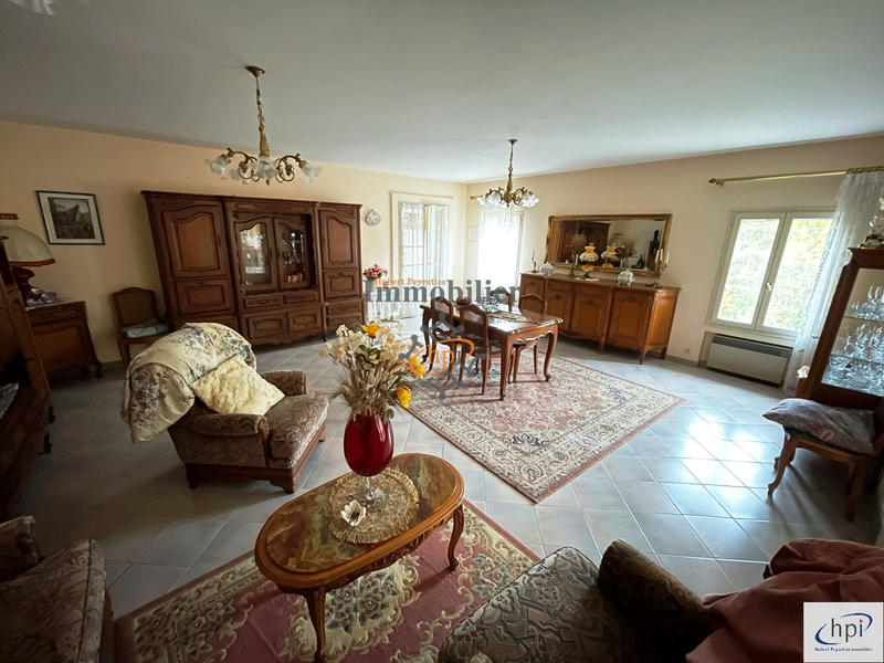 Maison - 175 m² - 10 pièces