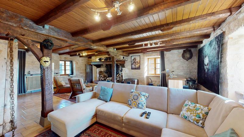 Maison - 400 m² - 12 pièces