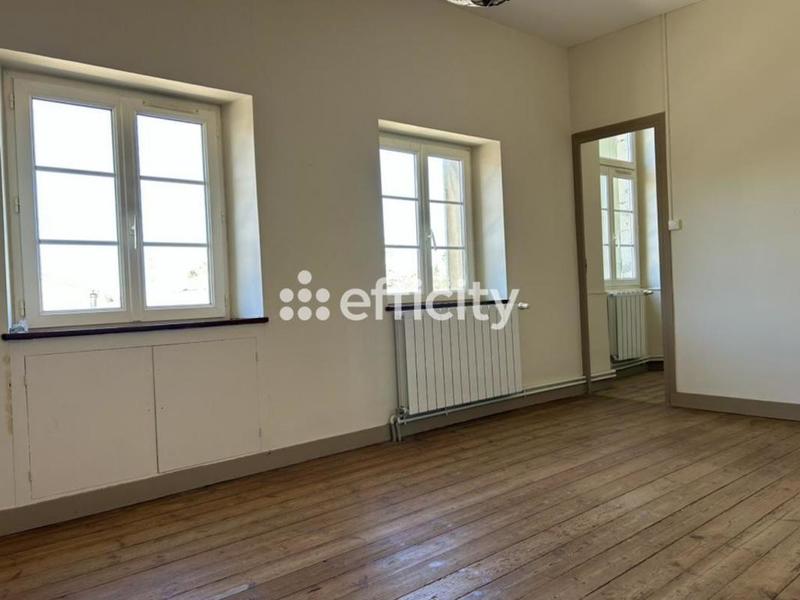 Maison - 215 m² - 9 pièces