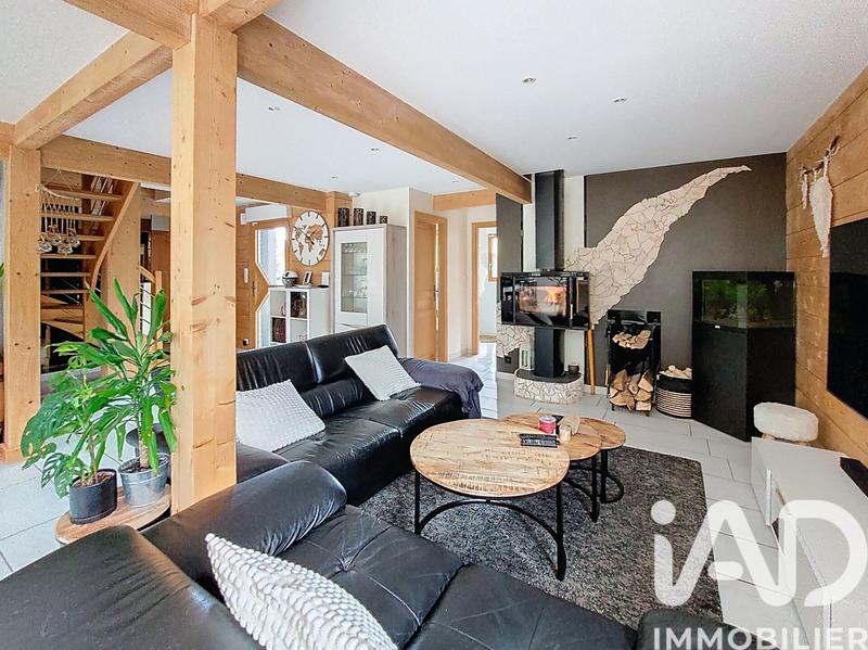 Maison - 165 m² - 8 pièces