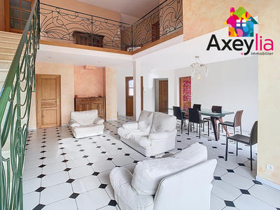 Maison - 152 m² - 5 pièces