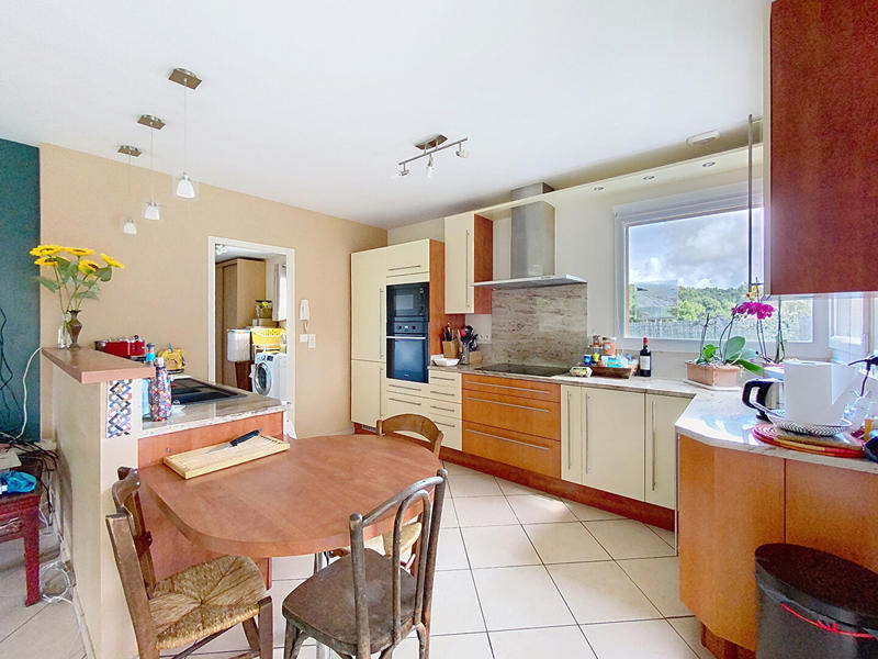 Maison - 141 m² - 6 pièces