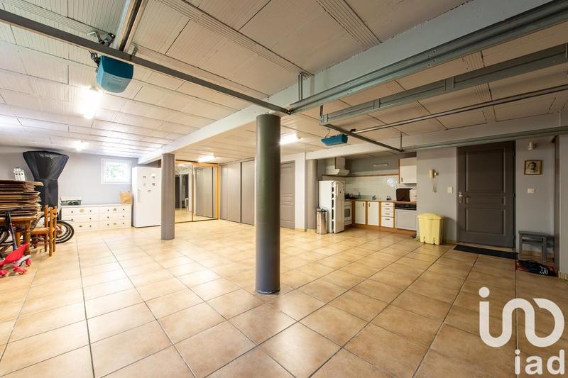 Maison - 285 m² - 7 pièces