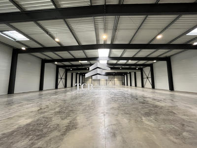 Local d'activités - 2 296 m²