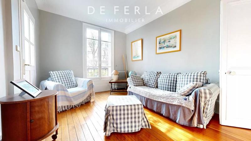 Demeure - 388 m² - 12 pièces