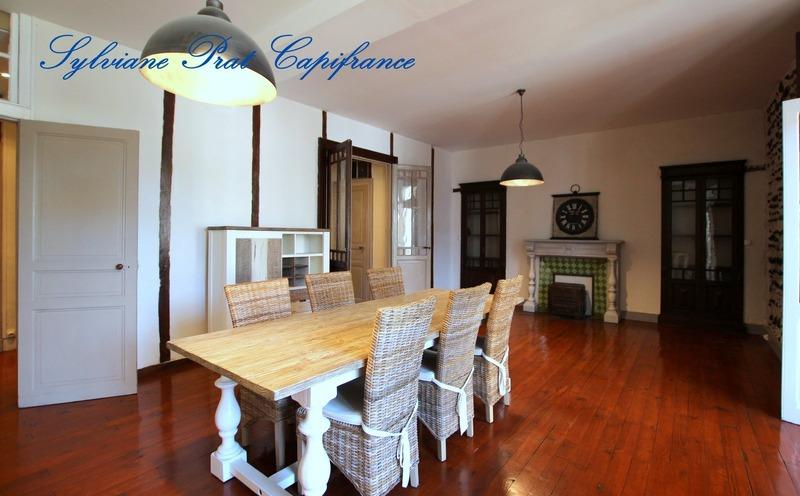 Appartement bourgeois - 198 m² - 6 pièces