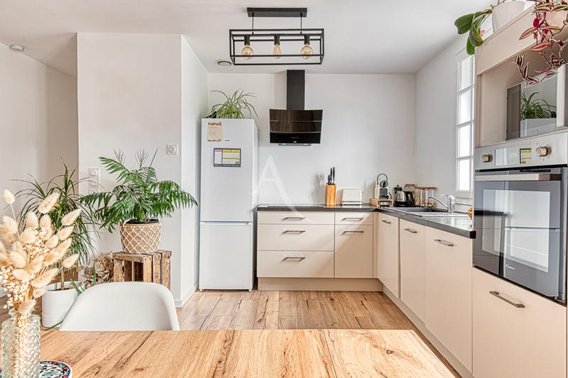 Maison - 110 m² - 5 pièces