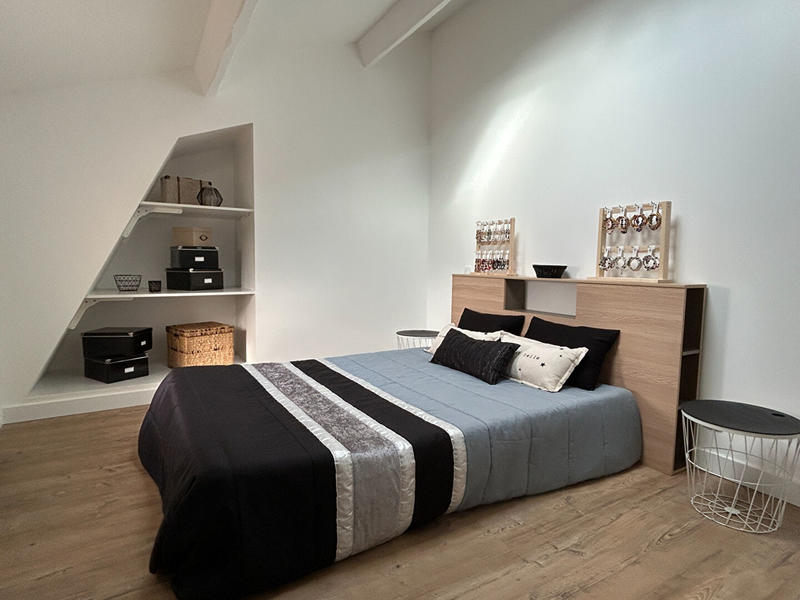 Maison - 234 m² - 7 pièces