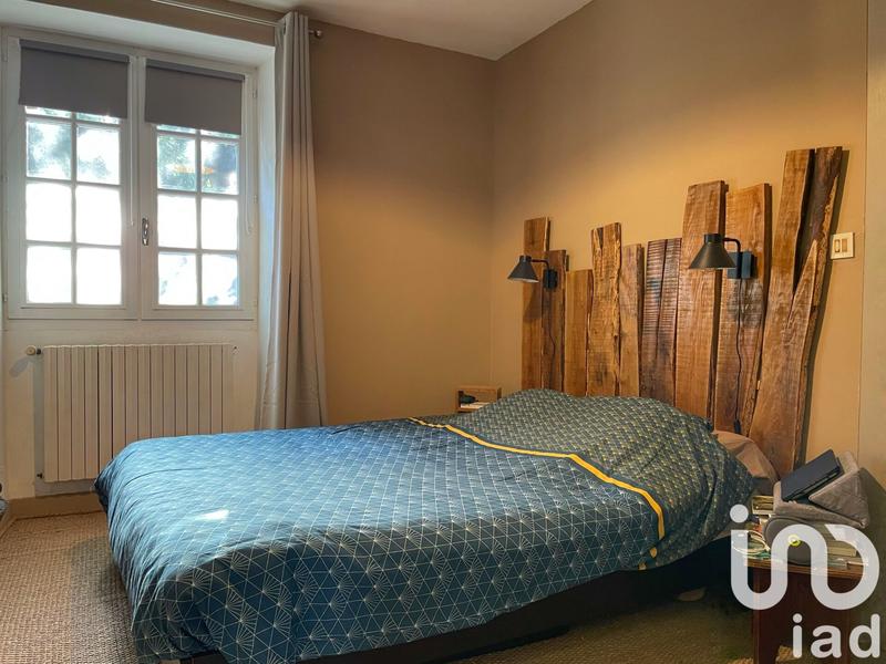 Maison - 230 m² - 7 pièces