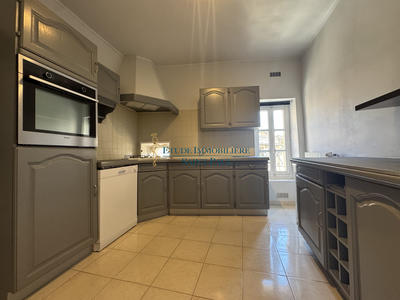 Duplex - 143 m² - 6 pièces