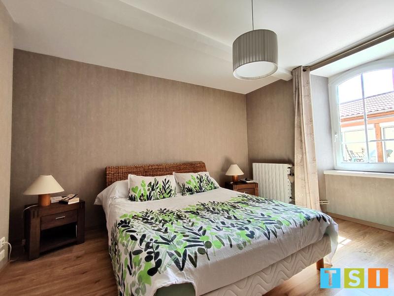 Maison de ville - 239 m² - 8 pièces