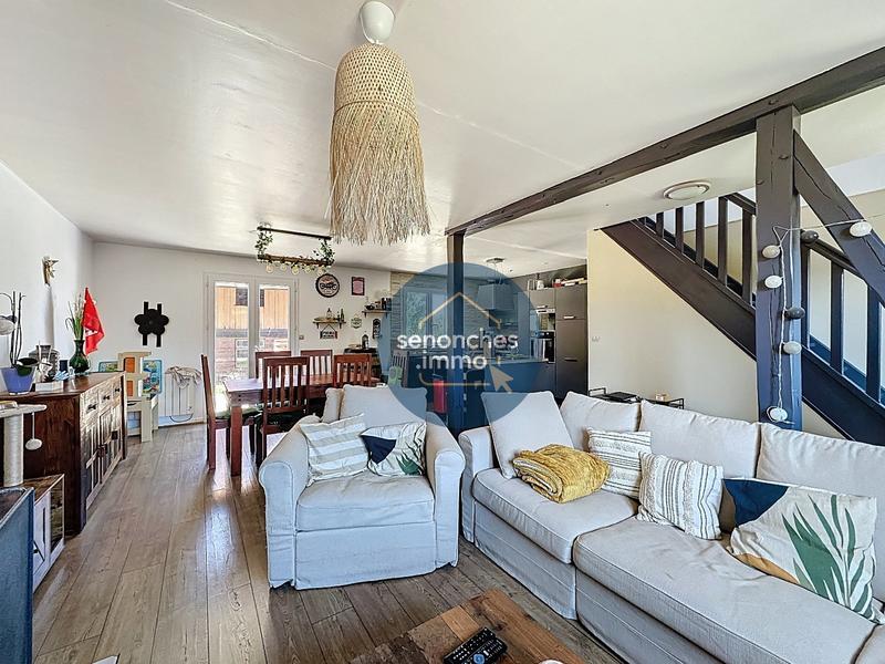 Maison - 137 m² - 6 pièces