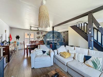 Maison - 137 m² - 6 pièces