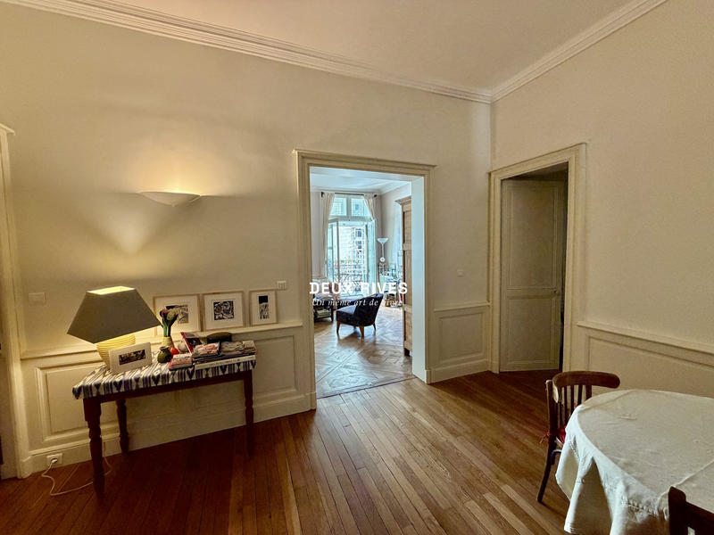 Appartement - 161 m² - 6 pièces