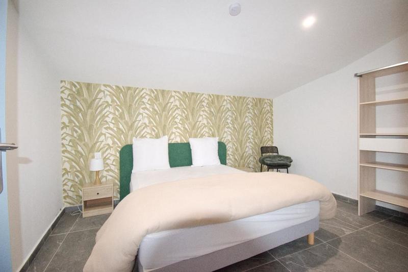 Maison - 363 m² - 12 pièces