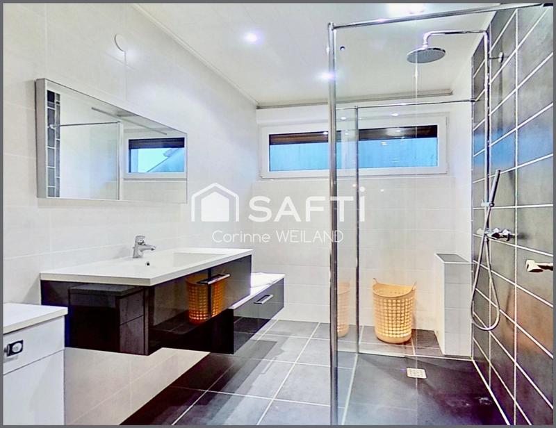 Maison - 145 m² - 6 pièces