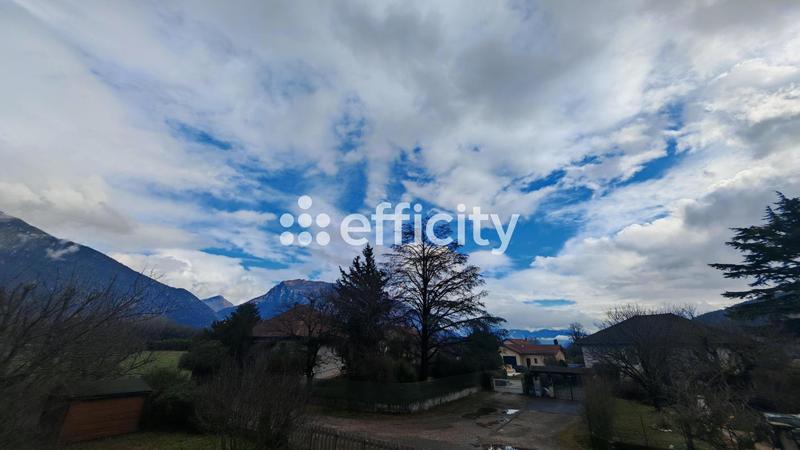 Villa - 102 m² - 4 pièces