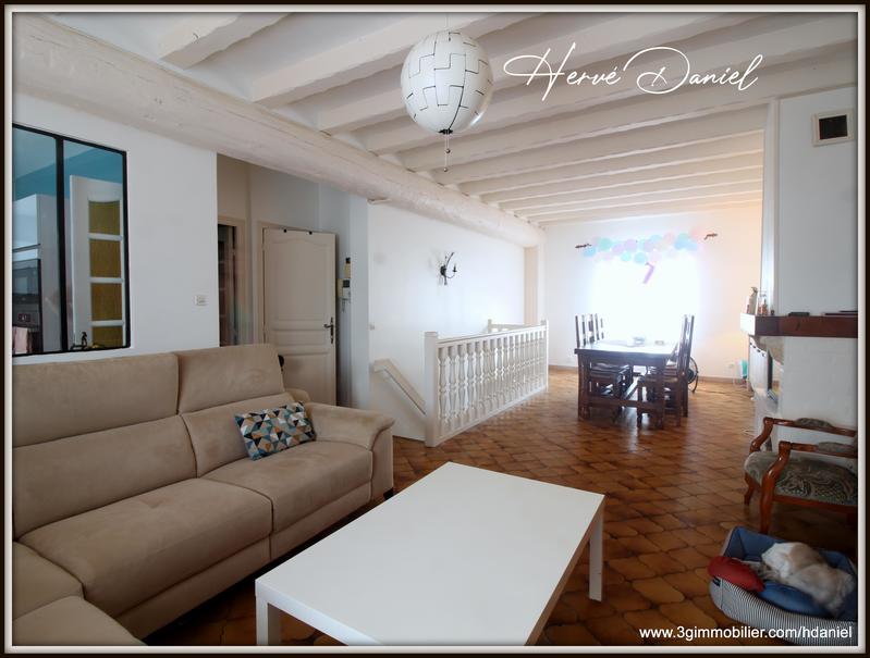 Maison en pierre - 181 m² - 7 pièces