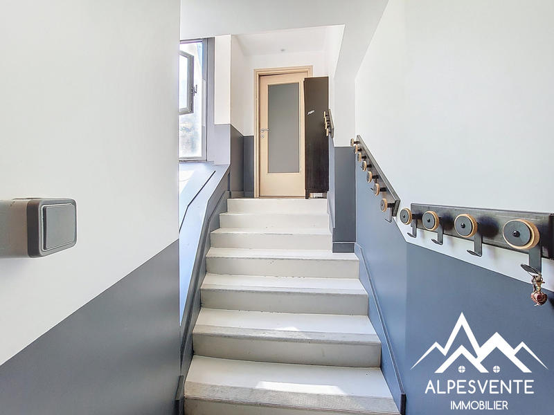 Appartement - 81 m² - 4 pièces