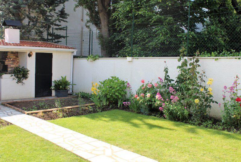 Maison - 230 m² - 6 pièces