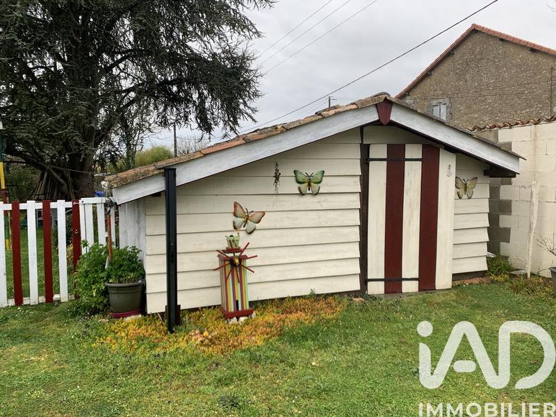 Maison - 495 m² - 4 pièces