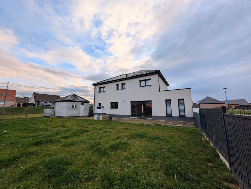 Maison - 135 m² - 7 pièces