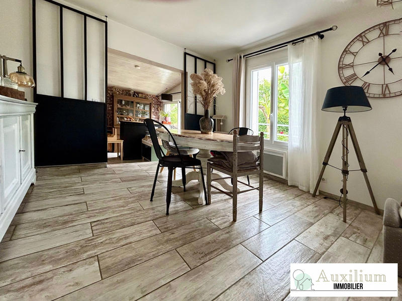 Maison - 104 m² - 5 pièces