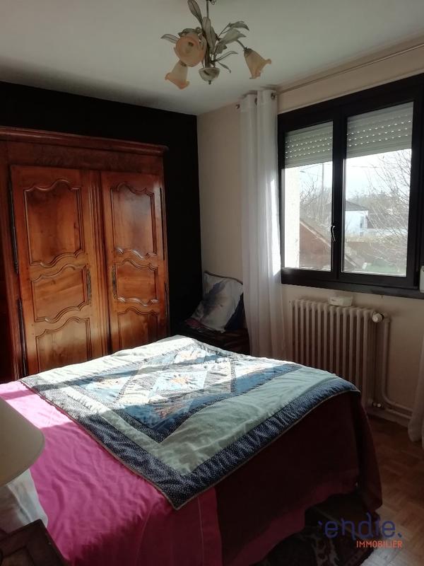 Maison - 212 m² - 7 pièces