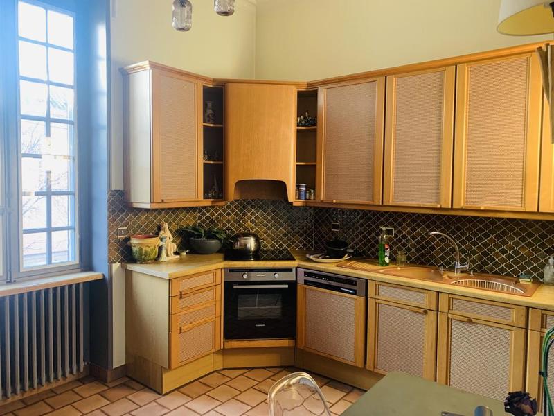 Maison - 252 m² - 9 pièces