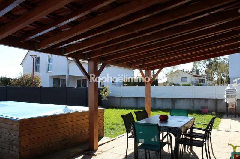 Maison - 92 m² - 3 pièces