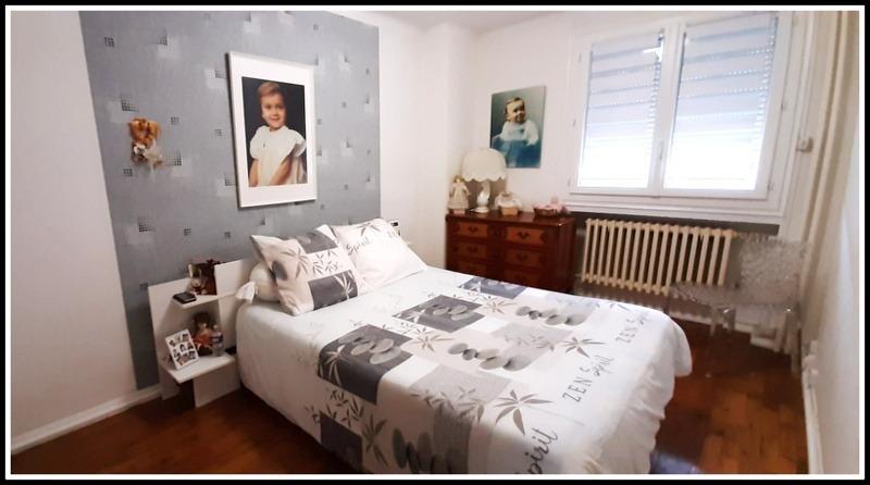 Appartement - 93 m² - 5 pièces