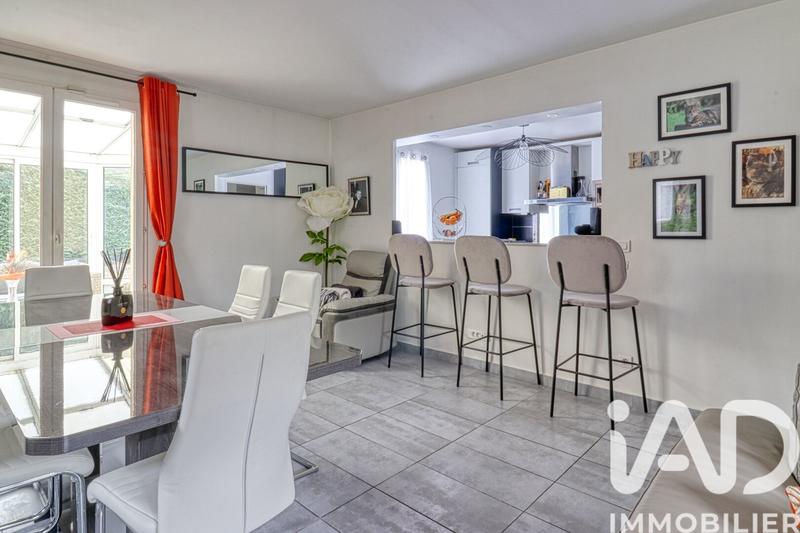 Maison - 104 m² - 6 pièces
