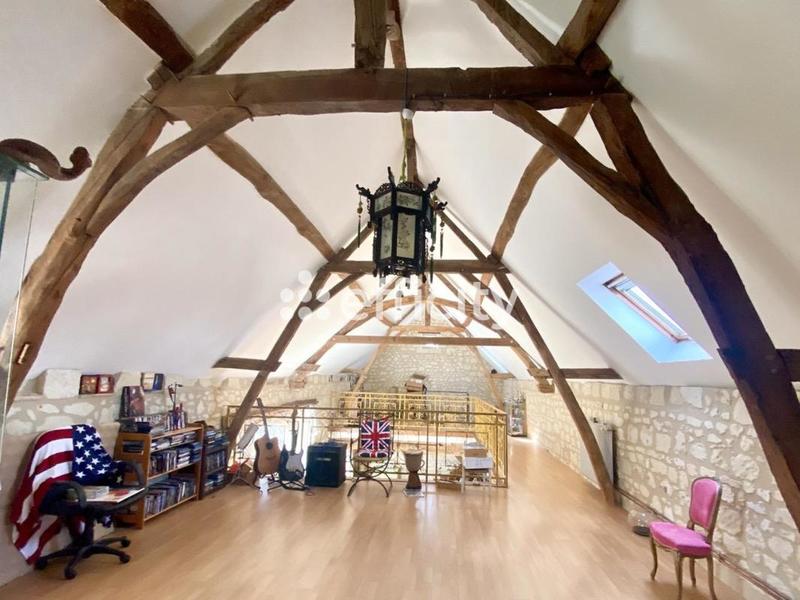 Maison - 230 m² - 9 pièces