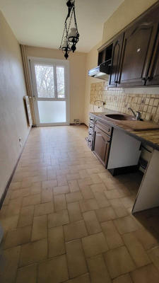 Appartement - 85 m² - 4 pièces