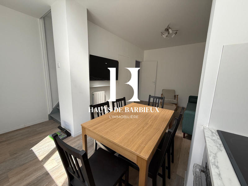 Maison - 84 m² - 6 pièces